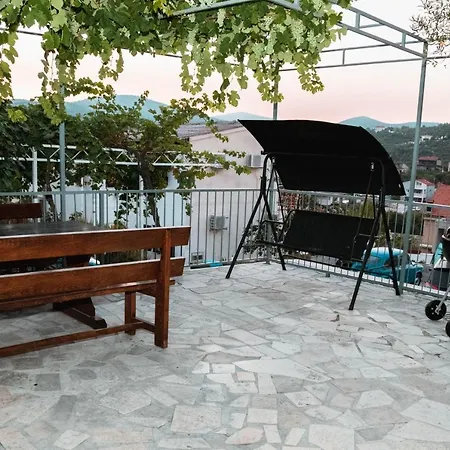 Apartman Villa Lea With Swimming Pool *