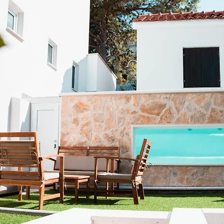 Villa Lea With Swimming Pool *